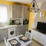 Les Tournesols Clim 4 Pers Apartment